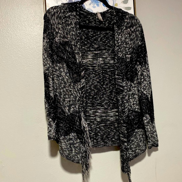 Cardigan - Picture 1 of 3